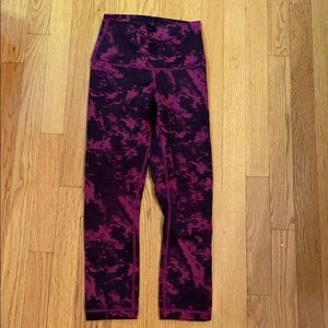 Lululemon Wunder Under Pants in Size 2